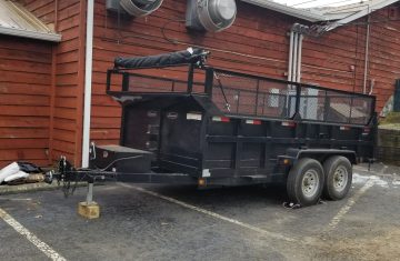 Early mornig drop off of our 14.5 yard trailer